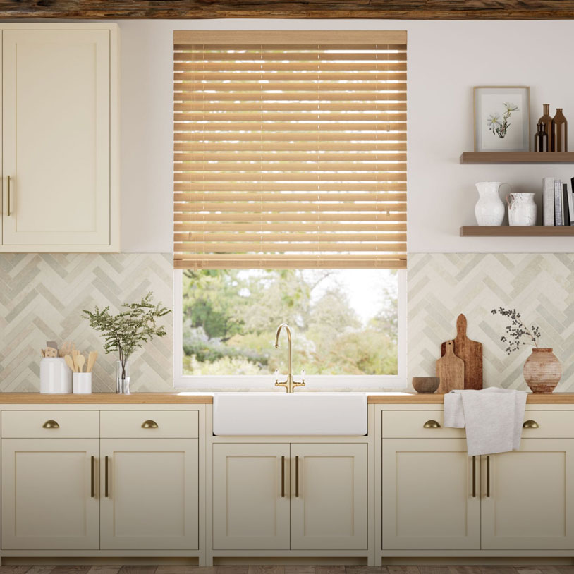 VENEZIANE <br /> LEGNO E PVC